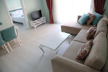 كوشاداسيه Nesa Palas المظهر الخارجي الصورة